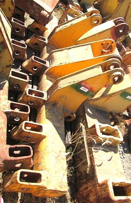 VIGA DESGARRADORA 21-0002 Usada en Buen Estado