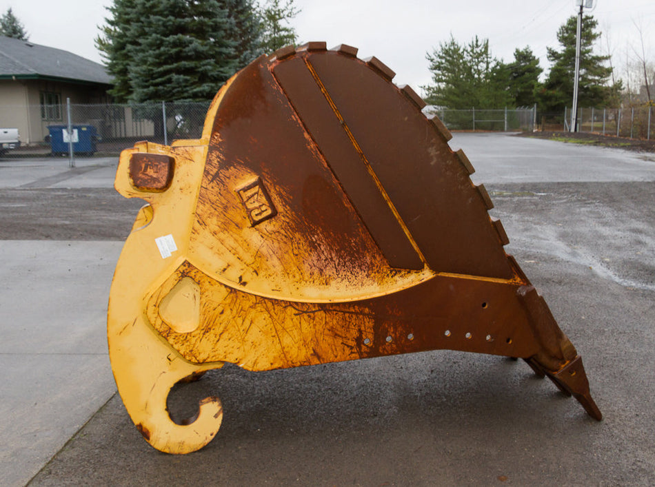 CUCHARÓN VERSA 44" 60-0376 Usado en Buen Estado