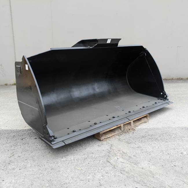 Excelente CUCHARÓN - 114" GP FUSION 60-2079