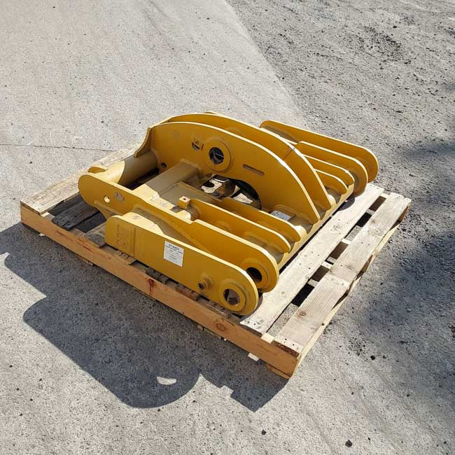 ACOPLADOR DE GRUPO RÁPIDO Caterpillar sin usar 61-0423