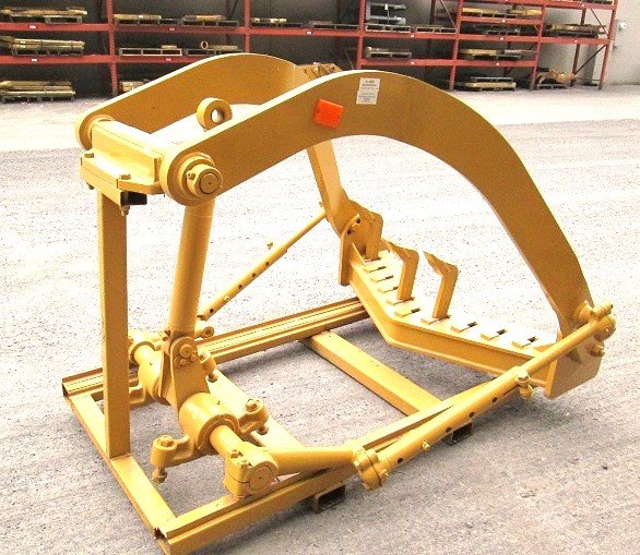 Nuevo escarificador CAT Take Off GRP 21-0352