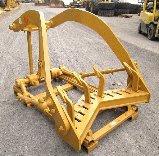 Nuevo escarificador CAT Take Off GRP 21-0353