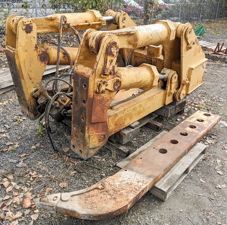 Desgarrador usado en buen estado - SS 28-0176