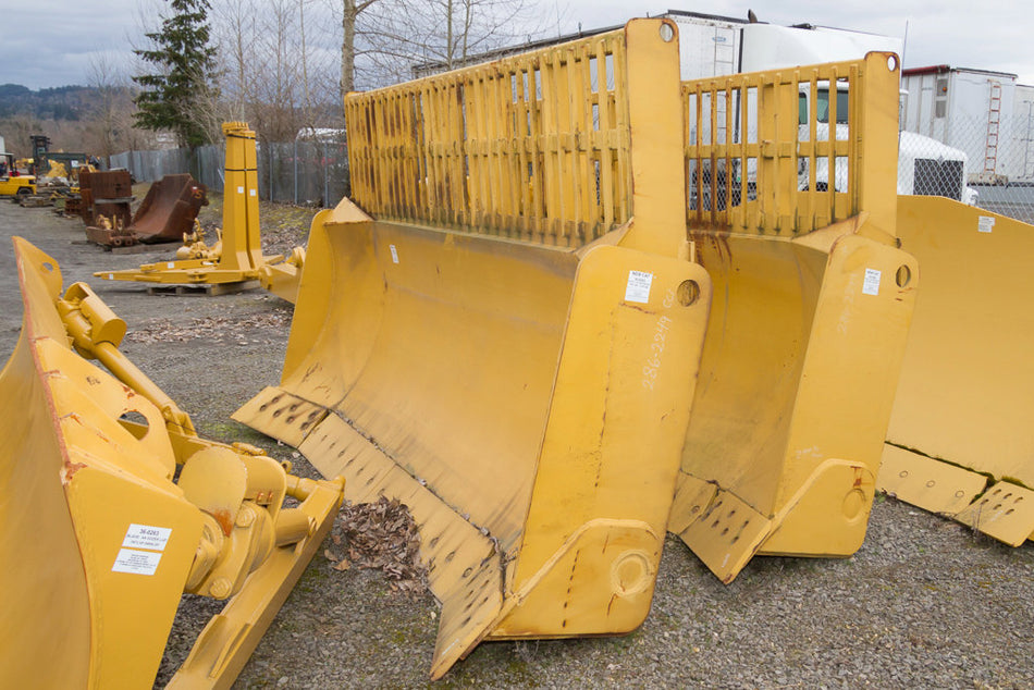 CUCHILLA Caterpillar sin usar - 6 SU VERTEDORA 36-0293