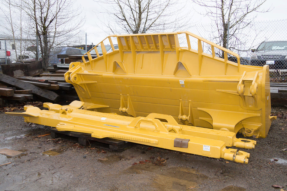 CUCHILLA Caterpillar sin usar - 8 SU DOZER 38-0199