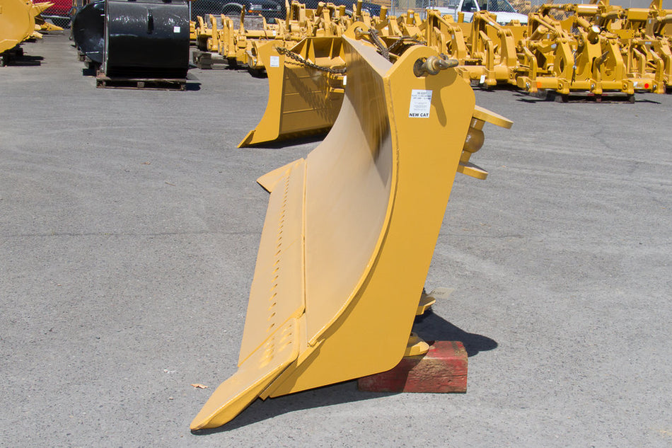 CUCHILLA Caterpillar sin usar - 8 A VERTEDERA 38-0201