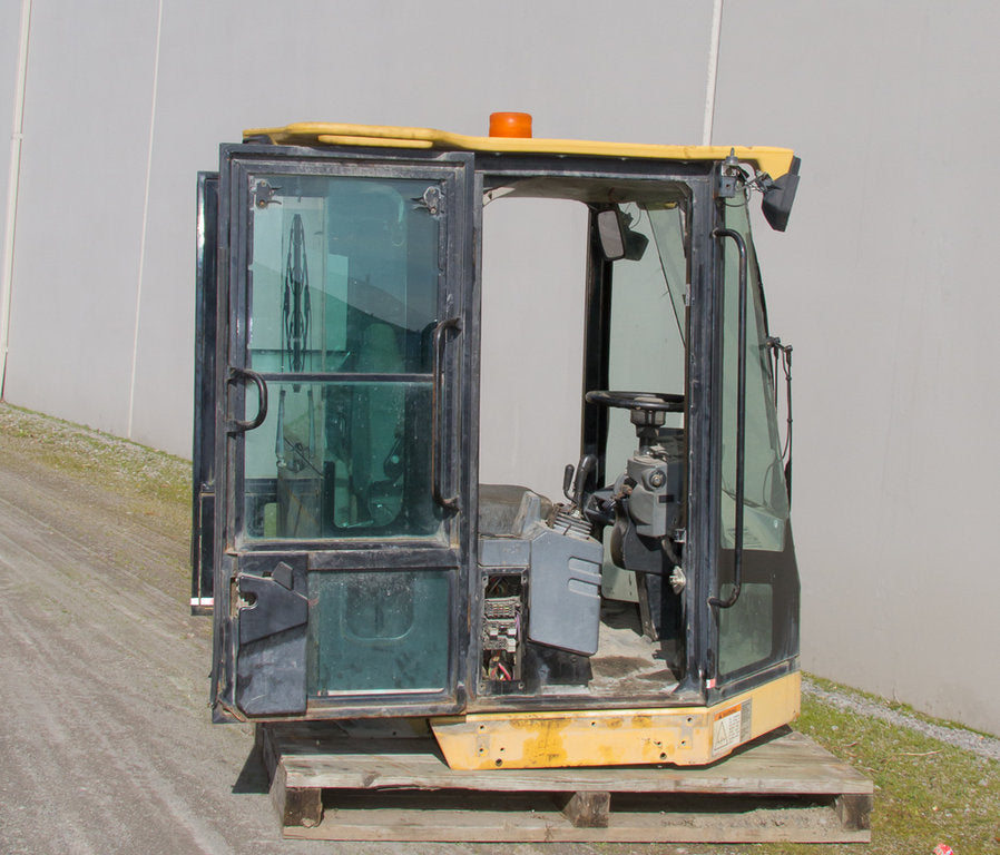 Cabina EROPS usada en buen estado 51-0365