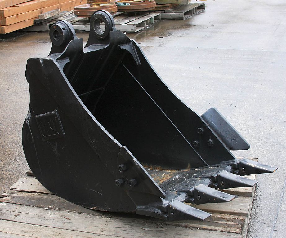 Cucharón Caterpillar GRP de 24" sin usar 60-0231