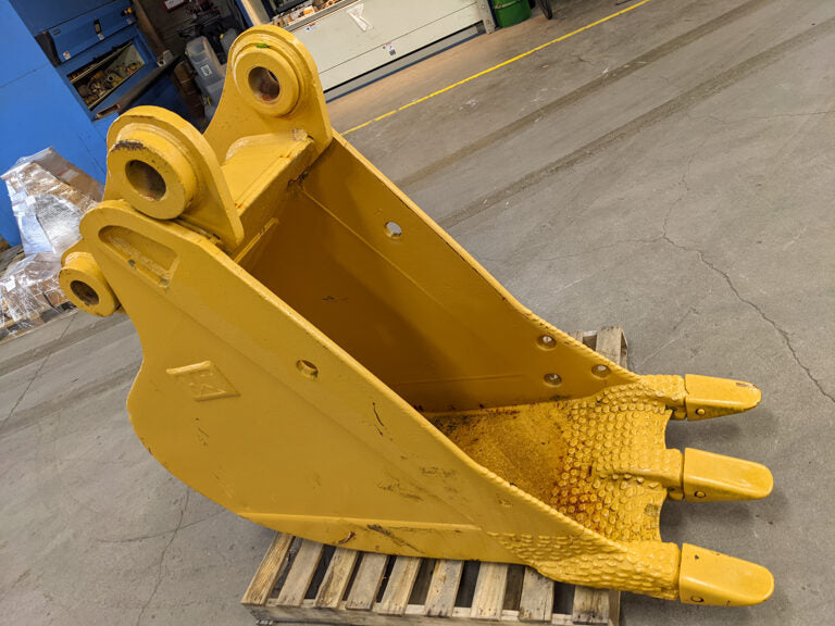 CUCHARÓN DE 30" EN D 60-0303, usado en buen estado