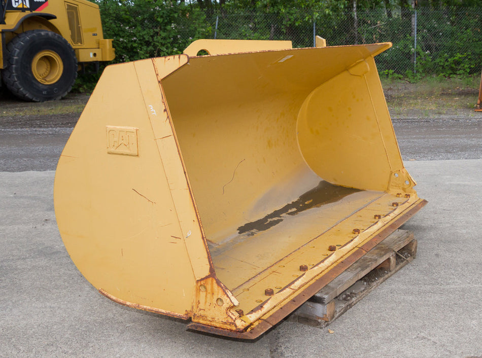 Cucharón Caterpillar sin usar GRP 60-0384