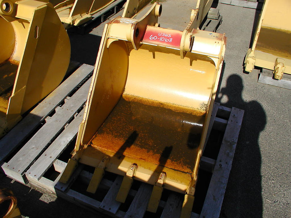 Cucharón Caterpillar sin usar de 30" 60-1068