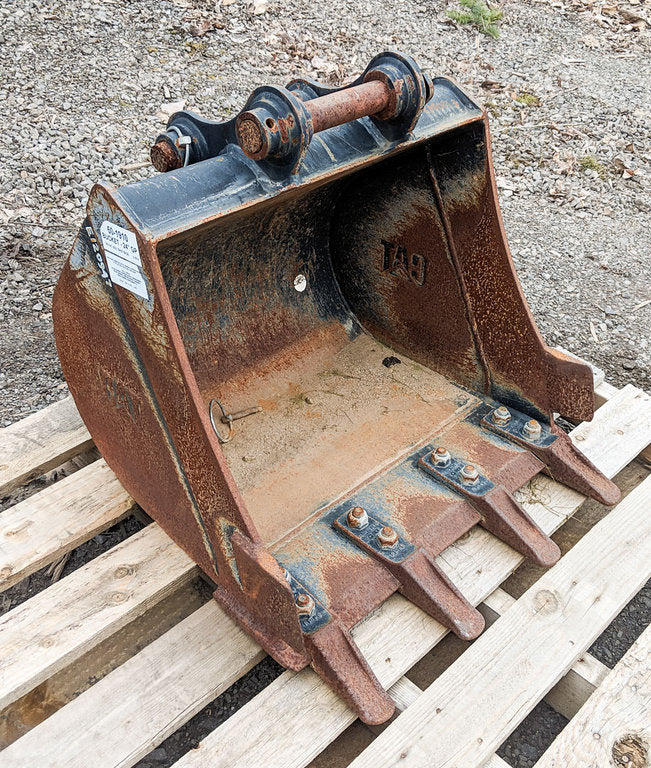 CUCHARÓN usado en buen estado - 24" GP 60-1910