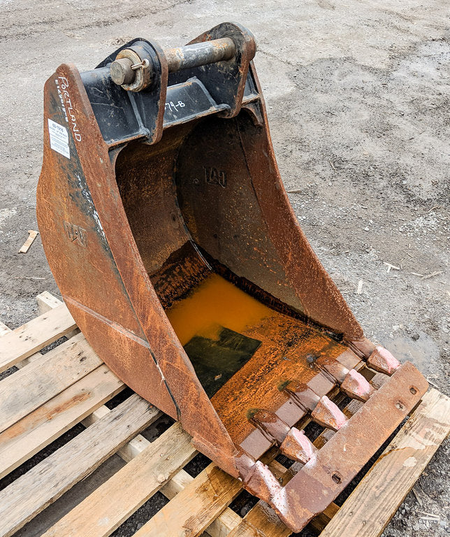 CUCHARÓN usado - 24" HOE ROCK 60-1916