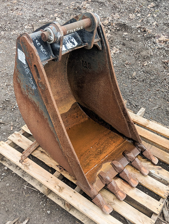 CUCHARÓN usado en buen estado - AZADA DE 24" 60-1922