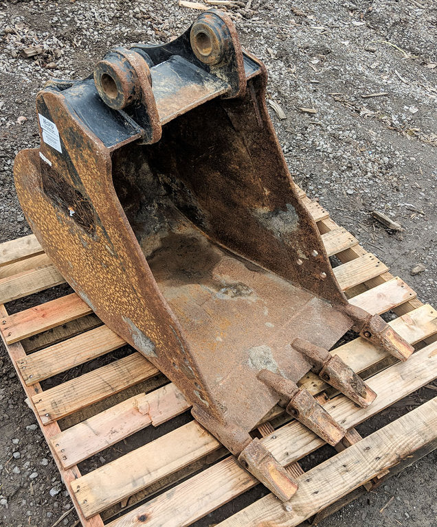 CUCHARÓN DE EXCAVACIÓN DE 24" 60-1933 usado