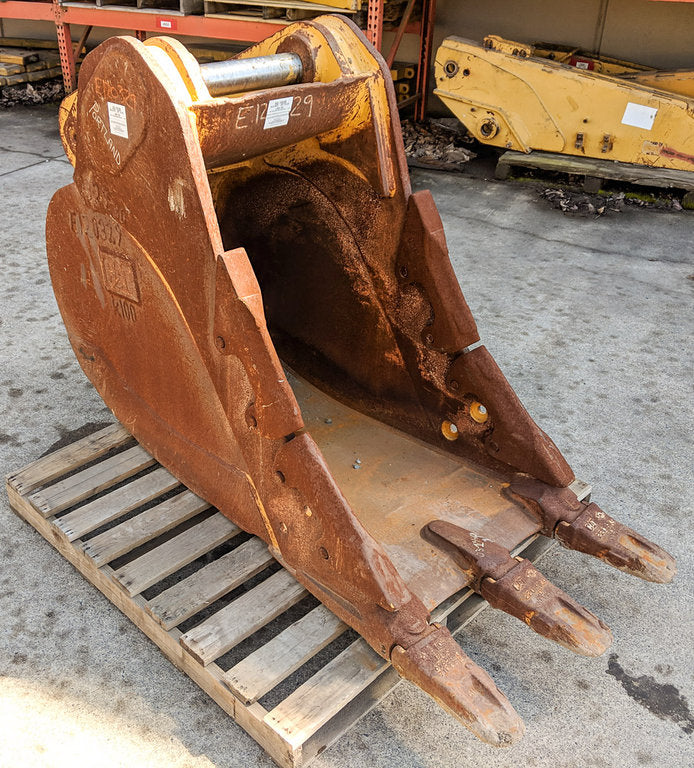 CUCHARÓN DE 30" C-CB LINK HD 60-1938, buen estado, usado