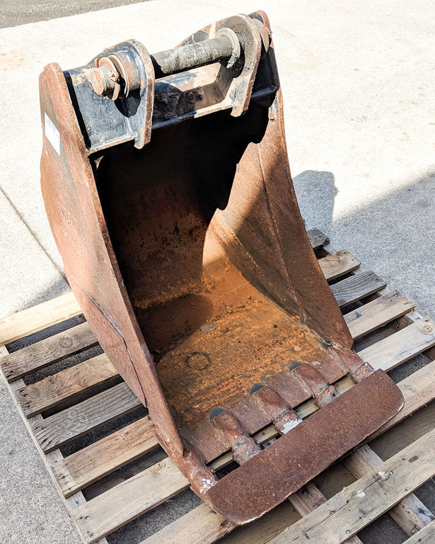 CUCHARÓN usado - 24" HOE ROCK 60-1941