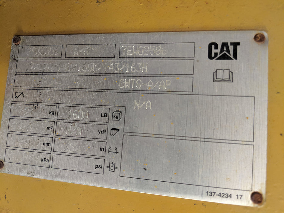 Nueva cuchara de despegue CAT - GP FUSION 60 de 108" (1955)