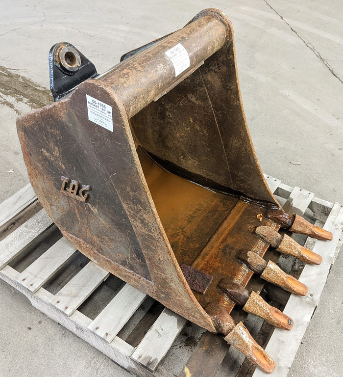 CUCHARÓN usado en buen estado - 24" GP 60-1986